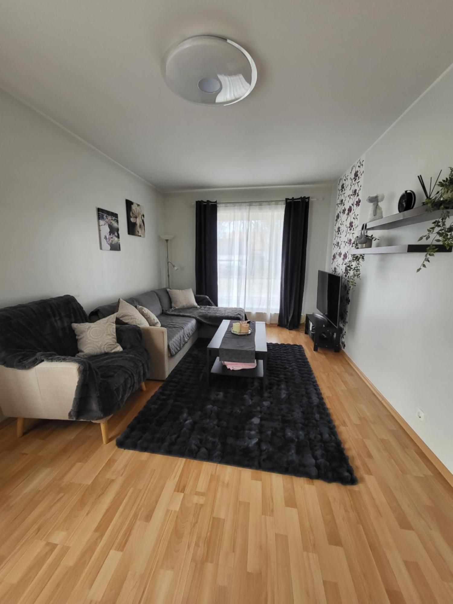 Long Holiday Apartment Куресааре Екстериор снимка